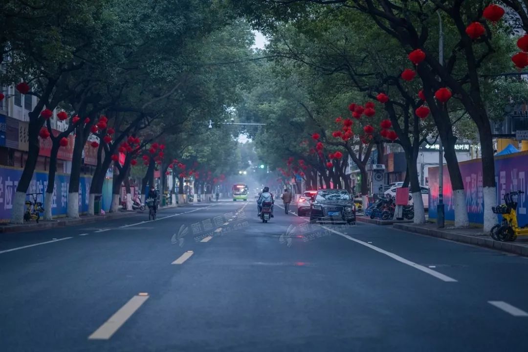 网友记录新冠肺炎期间的新昌老城区想念昔日繁华街道
