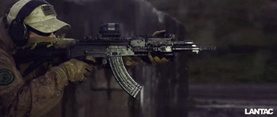 射击动图炫酷的动态图不一样的战术