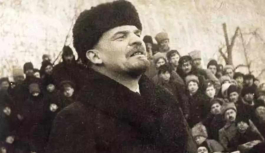 斯大林|斯大林掌权后，如何对待列宁的妻子！