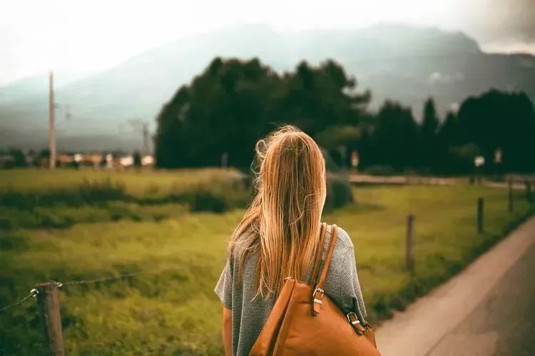 女人决定放弃一个人的瞬间,我选3 ,你呢?
