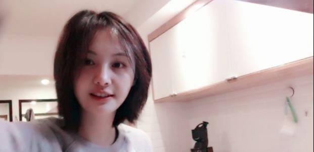 在家拍视频 4d7d263a6a5e4ec5865023c6142dd276.jpeg