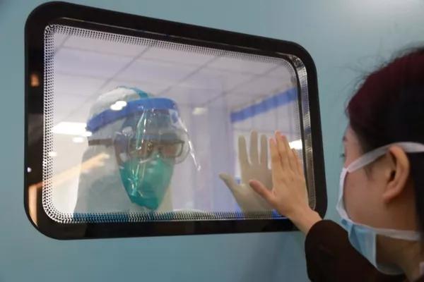 情人节：疫情结束后，余生好好爱