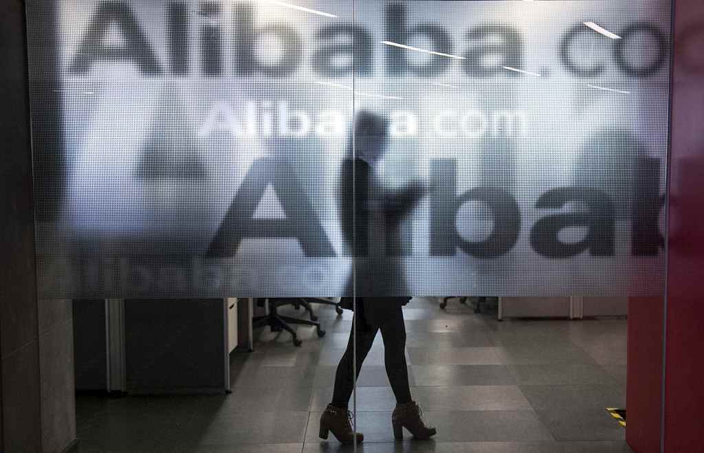 云服务收入破百亿、直播数据翻番，但疫情之下