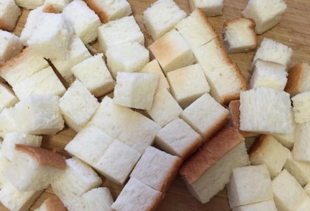 油条配什么汤最佳早餐 7dd9ba3444f745c0b1fd08f25be2815e.jpeg