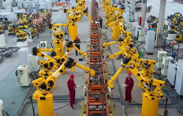 机器人防疫 中国企业拿出硬实力