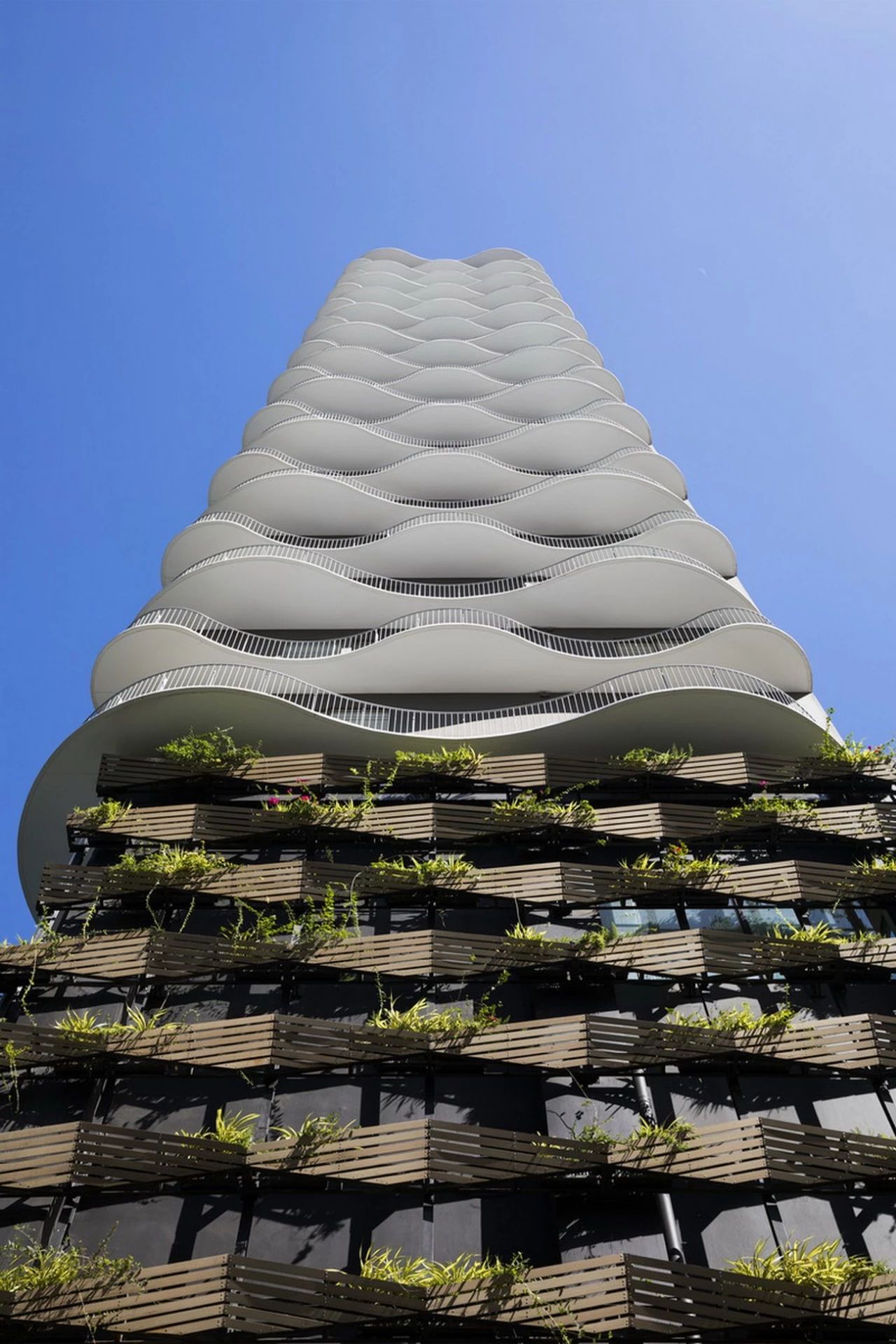 经典建筑遍布世界各地其作品以禅意和东方美学著称提到隈研吾大家再熟