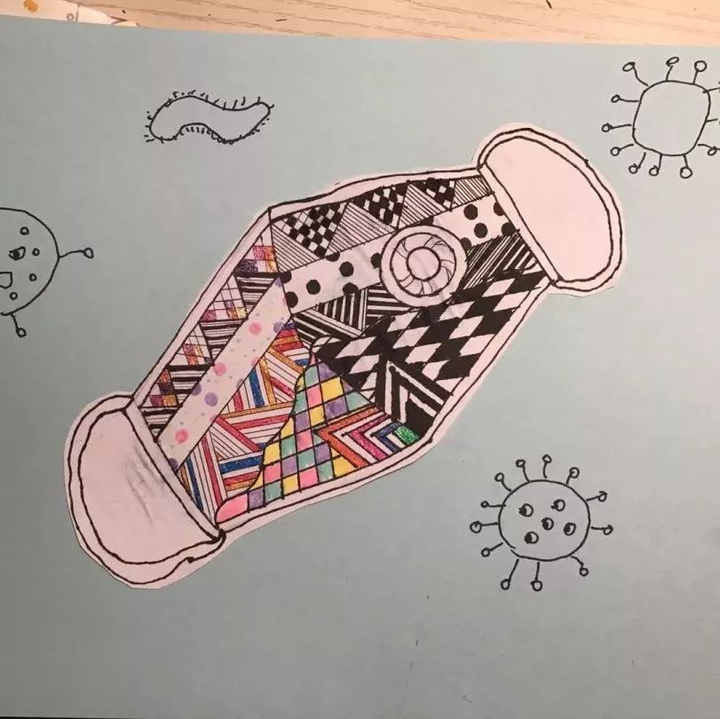 这里推出的线上公益课程  通过 书法,创意美术等方式  画线描口罩,做