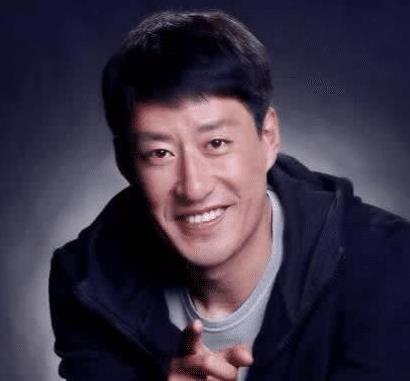 他曾比张嘉译还红，却因家暴致前妻流产？今4