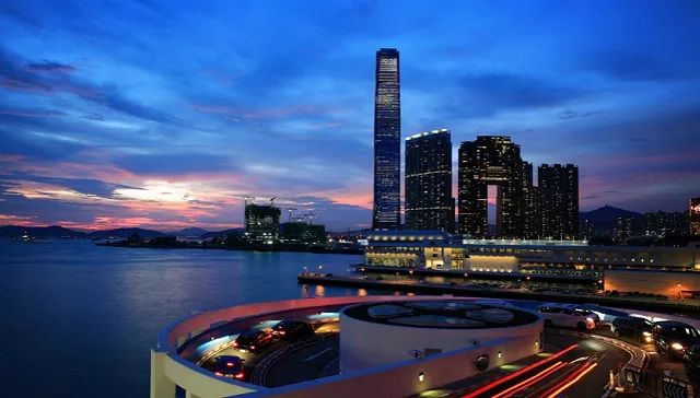 前所未有，香港海港城为商户减免一半租金