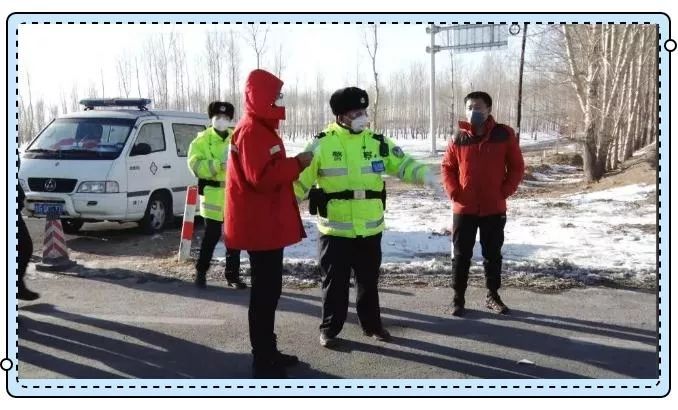 坚决打好打赢疫情防控阻击战一线民警坚守岗位