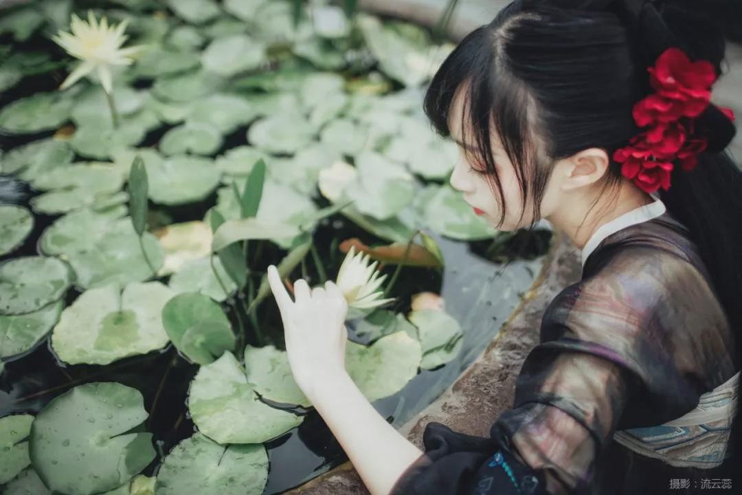 汉服小仙女惊鸿一瞥倾心至今