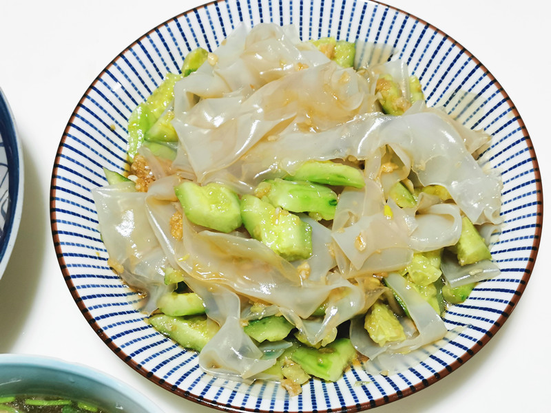 黄瓜拌粉皮