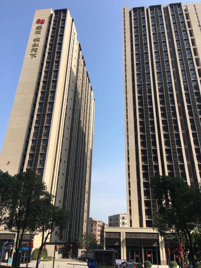 南沙金州地铁盘5米高复式现楼公寓星河湾区壹号3773方在售
