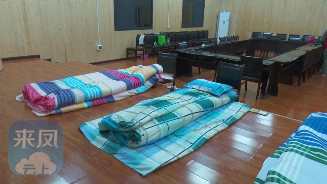 来凤人口统计_来凤鱼图片