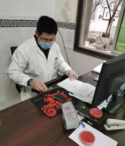 人口返乡监测_返乡体温监测(2)