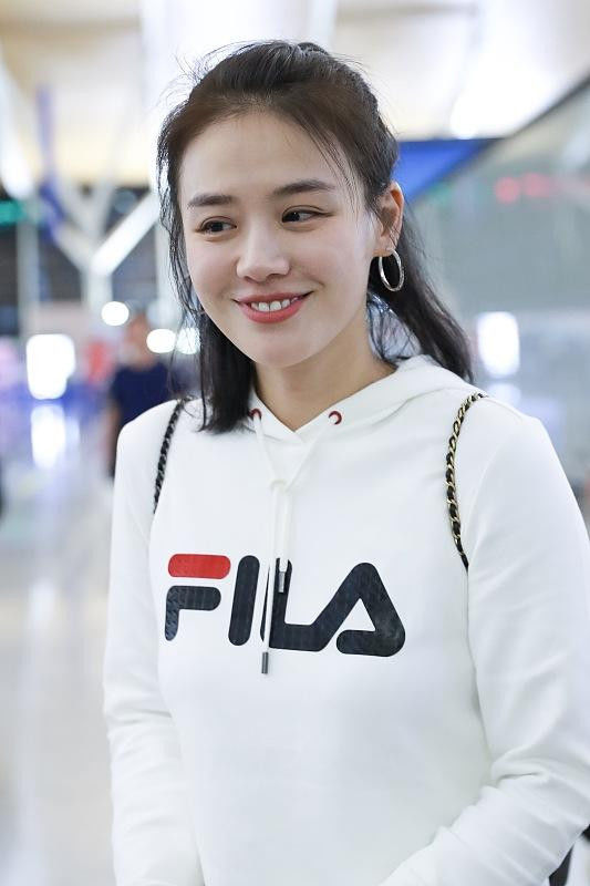隐瞒了34年! 爸爸却是陈道明, 出道多年不拼爹不