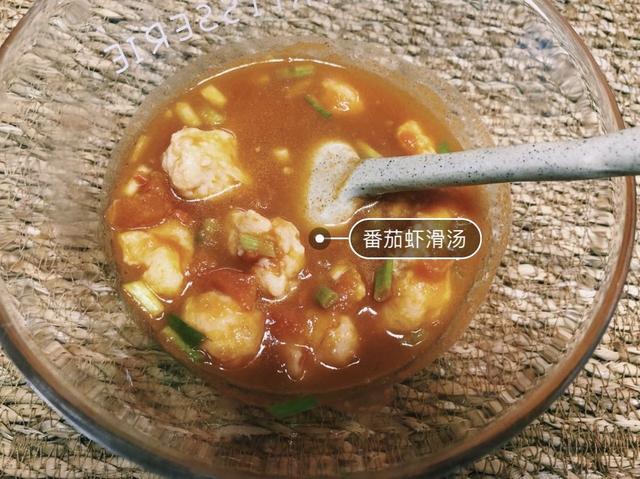 10位明星秀厨艺：赵丽颖杨幂进步大，郑爽被爸爸