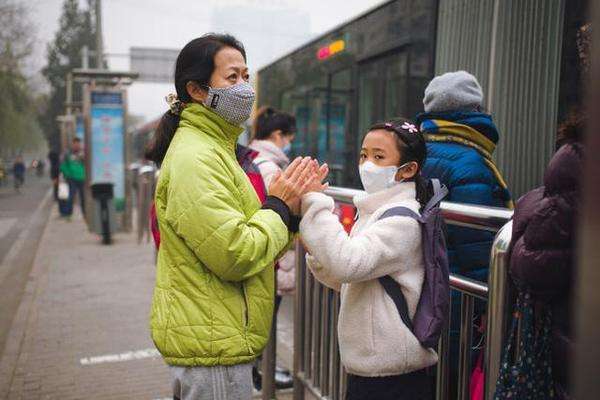 【春龙和宝宝】帮孩子预防新型冠状病毒，父母要牢记5点，孩子抵抗力更强