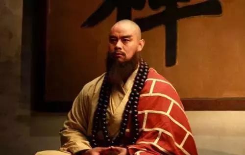 武松血溅鸳鸯楼后,为何要假扮成带发修行的和尚?