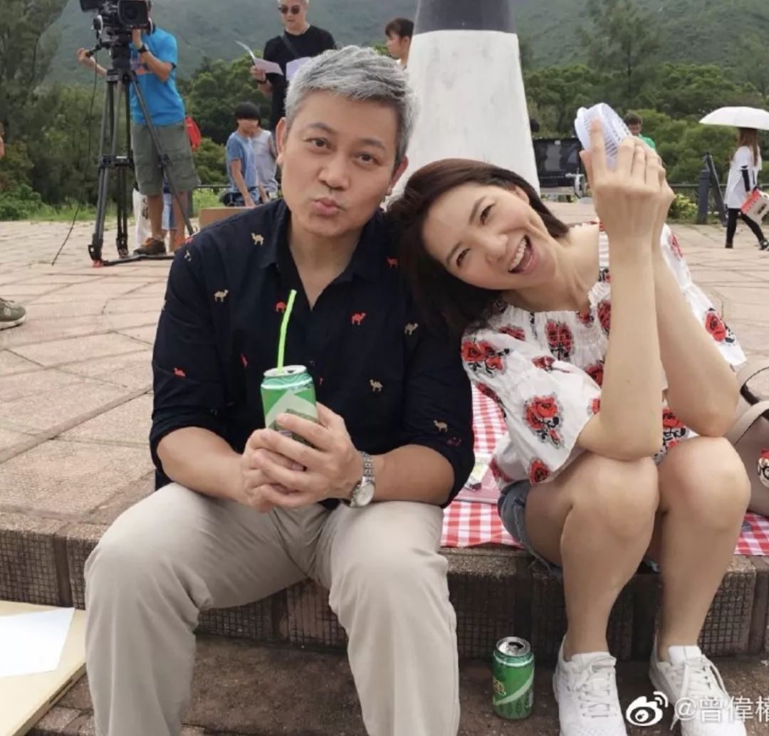 原创59岁曾伟权患癌暴瘦契妹贴身照顾拒谈病情旧爱梅小惠送祝福