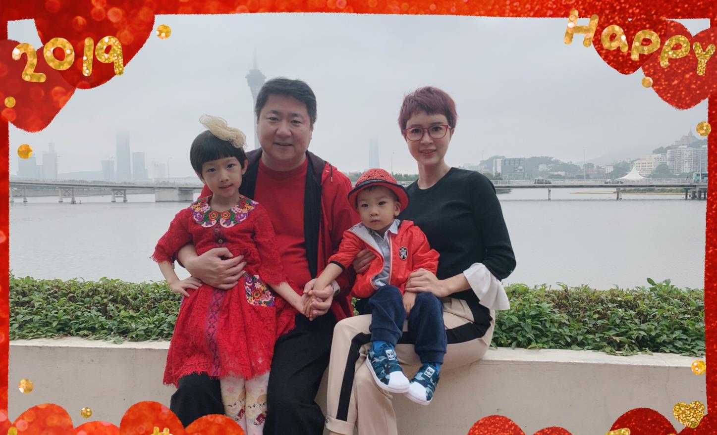 金巧巧带着老公女儿亮相戛纳,被指幸福,其实嫁给于冬她吃亏了_臧黎璐