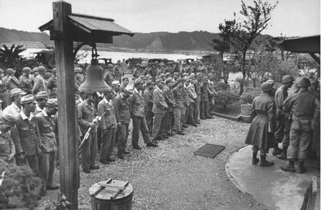 日本|二战日本宣布投降后，我军打开收缴的军火库，眼前一幕令人愤怒