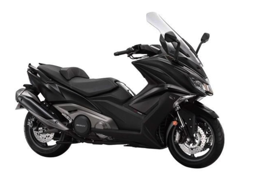 运动双缸豪华踏板之战,ak550,tl500,t-max560数据横评