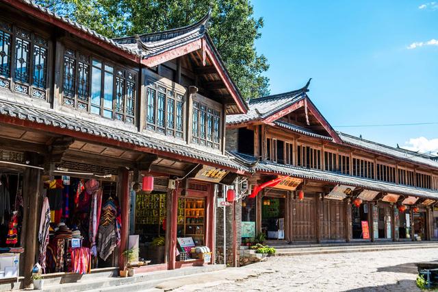 原创跟着照片去旅行，实拍云南最小众的古镇，风景令人心驰神往！