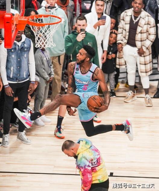 2020nba全明星扣篮大赛小德里克琼斯夺冠