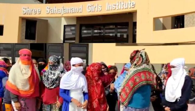 印度数十名女大学生遭脱光衣服检查！只因在校园发现了它