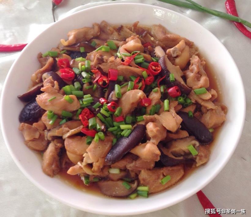 原创精选美食魔芋秋葵牙签牛肉豆腐蒸腊肠火爆肥肠风味鸡