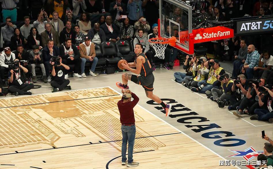 2020nba全明星扣篮大赛小德里克琼斯夺冠