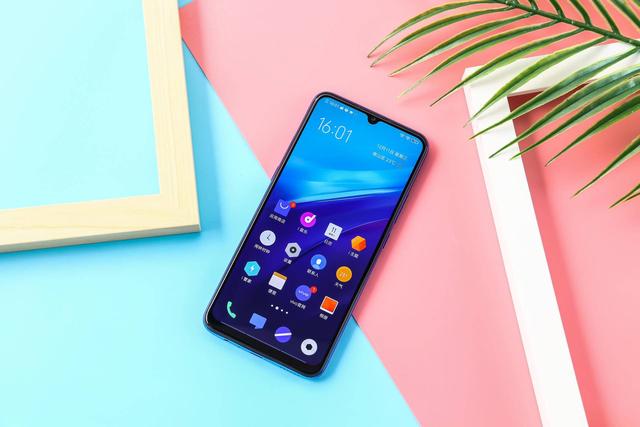 宅在家怎样打发无聊时间？用iQOO Neo 855竞速版玩游戏就够了