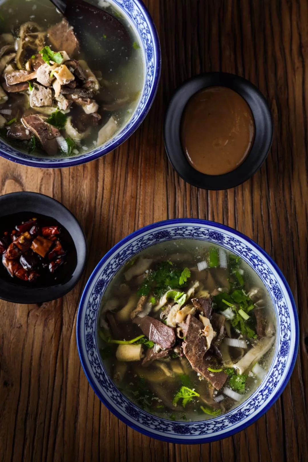 烤肉季人均_烤肉季羊肉串图片