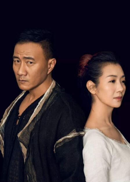 卢芳是胡军的老婆,从出道以来,大部分的时间都在演话剧.