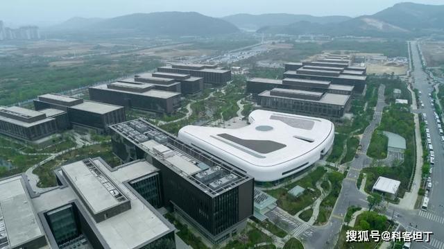 高科技企业研发中心选址设计参考——华为武汉研发中心