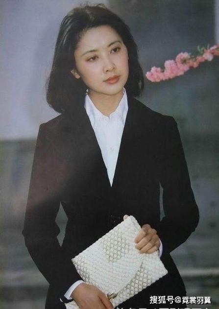 图为九十年代的美女丨镜头下的珍贵老照片:直击90年代的中国女性美,图