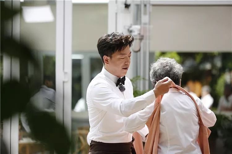 国产电影豆瓣评分排行榜_豆瓣发布2021电影榜单,国产片卖座不叫好,好莱坞大片叫好不卖座