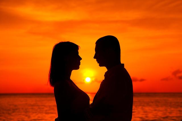 怎样变得更浪漫 0cda554d887f4081a8c274699af80594.jpeg