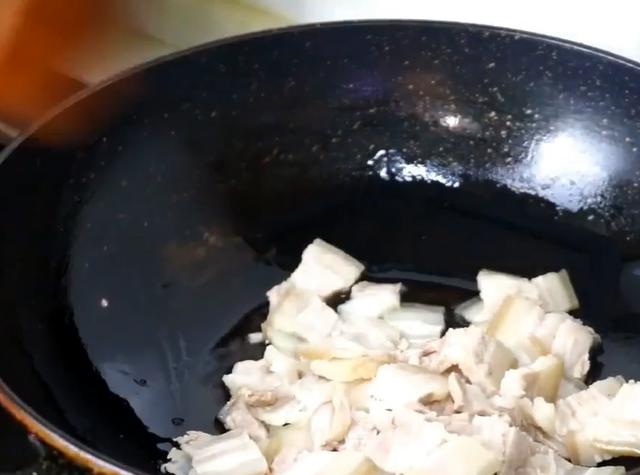 回锅肉是不是越薄越好吃 22150a9df0d0495b9f7080a90446bc6c.jpeg