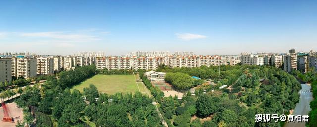 百步亭的资本宴：水坑里建13万人“小王国”，参