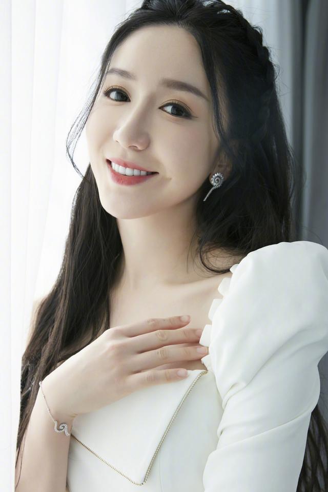 《爱情公寓》中她真的演活了"胡一菲"——娄艺潇