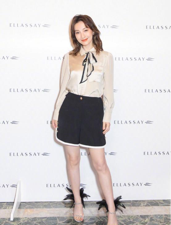 怎么样让自己变成御姐 d66494491d534e68b261ca7cfbc1b3a7.jpeg