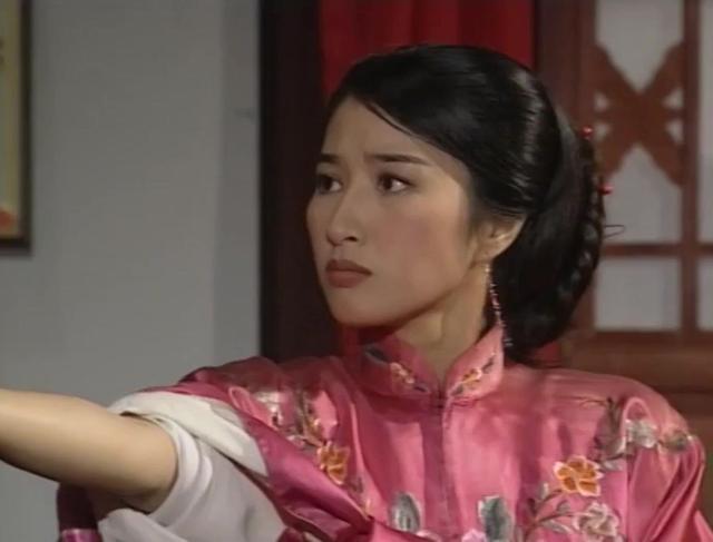 TVB视后爱上小3岁龙套：经历挨打、跳高楼、抢狗