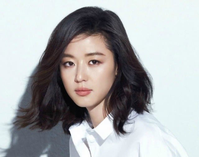 鼻尖边上的痣 6817f33663e24c65be8f1119076c9475.jpeg