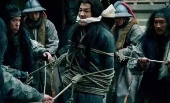 方天画戟|曹操杀了吕布以后后悔了吗？吕布死了九年后曹操后悔莫及