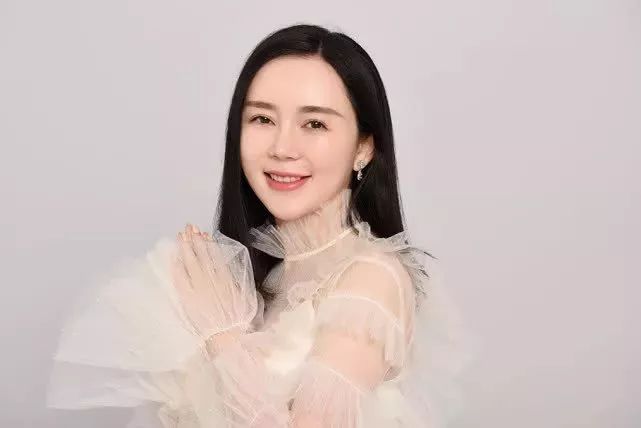 百花香|--魏新雨