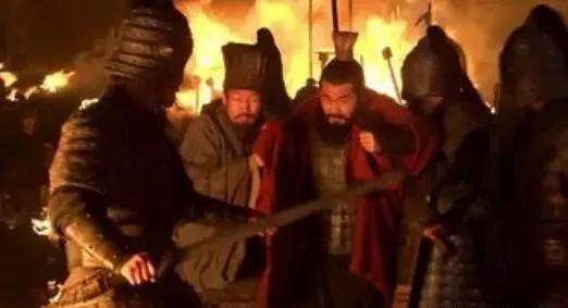 方天画戟|曹操杀了吕布以后后悔了吗？吕布死了九年后曹操后悔莫及