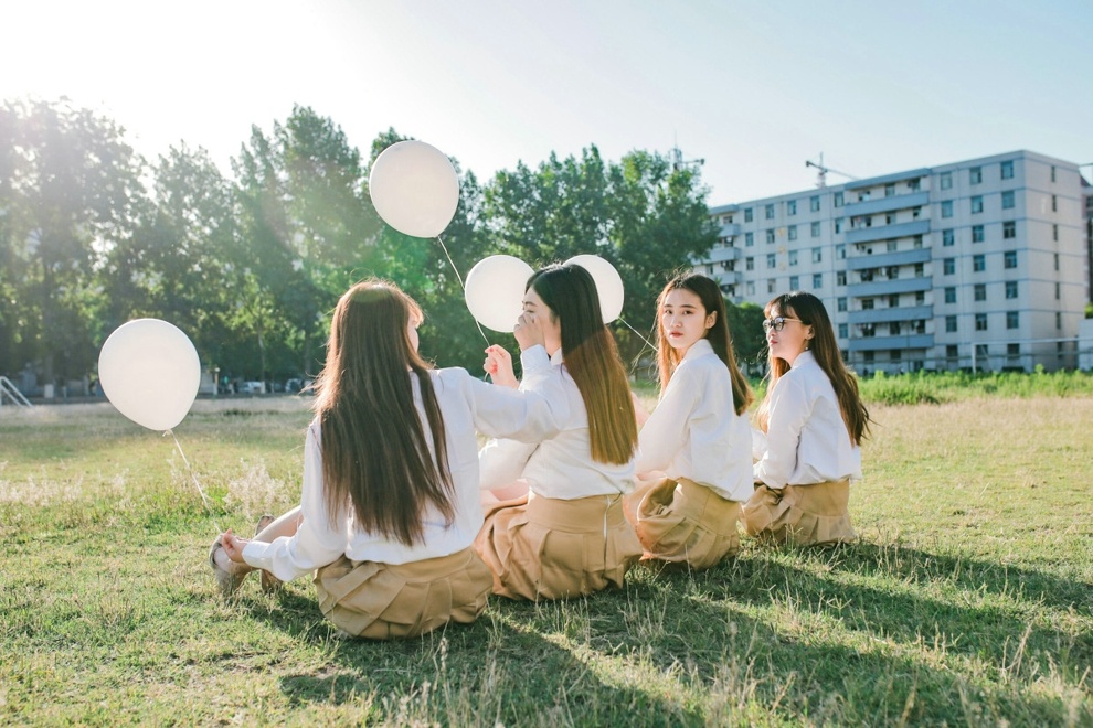 原创语录青春是一本太仓促的书我们含着泪一读再读