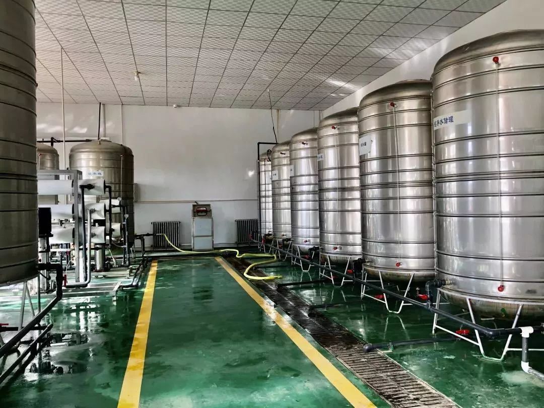 “愿你光芒万丈，始终温暖有光”